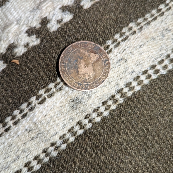 One Cent Vintage Coins - Picture 1 of 8